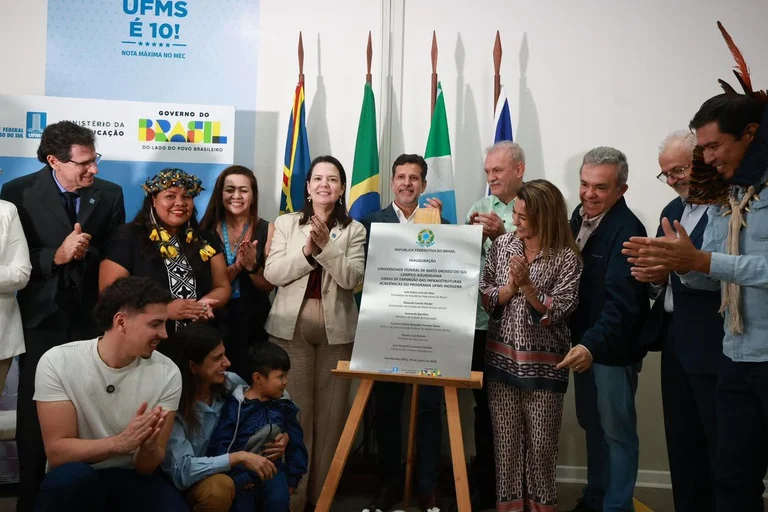 https://folhadeparanaiba.com/uploads/26/06/1781212781_6a2b266d3dd93.webp