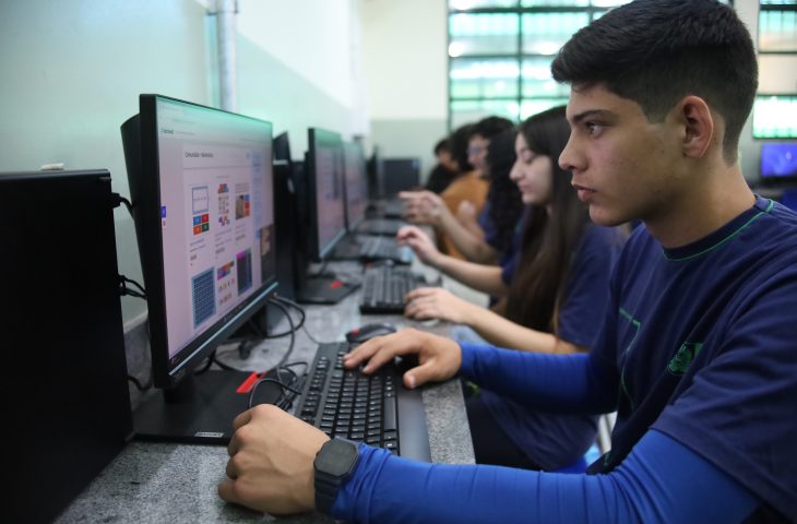 https://folhadeparanaiba.com/uploads/26/10/1792498407_6ad75ae701780.jpg